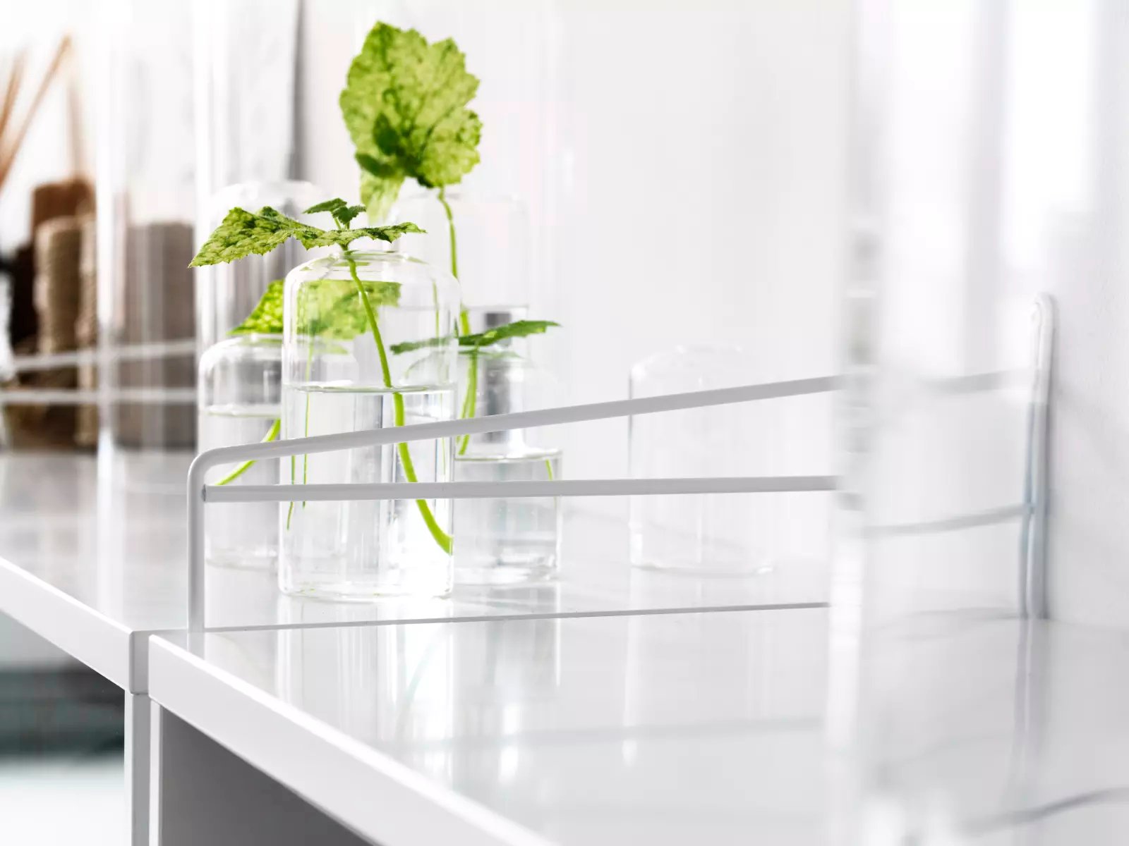 Floor panels  d30 x h200 cm White