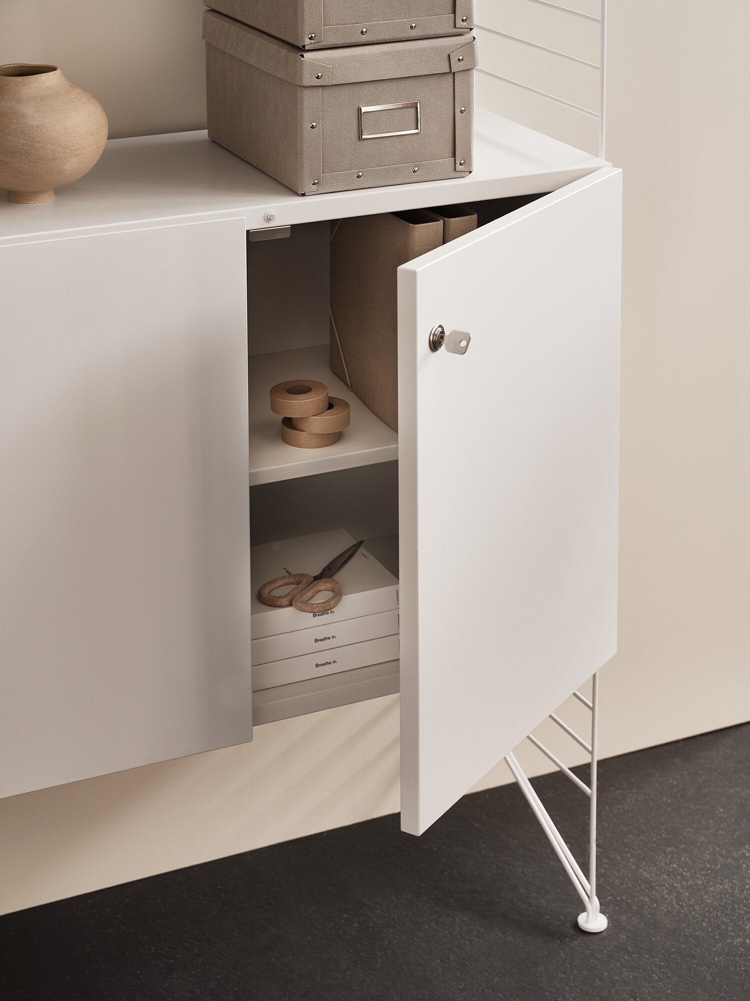 Coat-hangers w41 x h26 cm Beige
