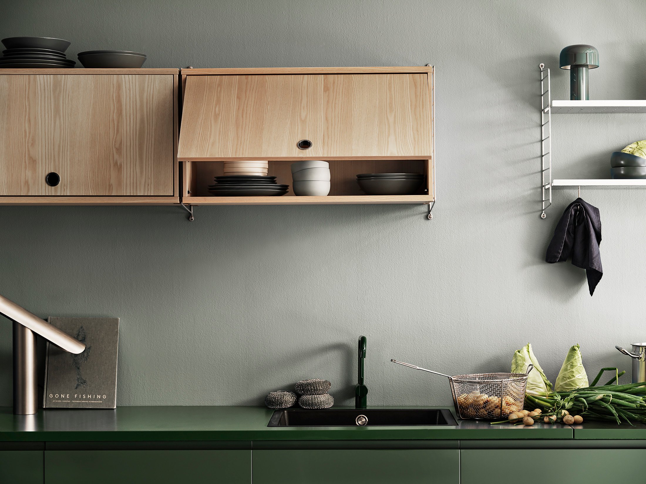 Cabinet with sliding doors w78 x d20 x h37 cm Grey