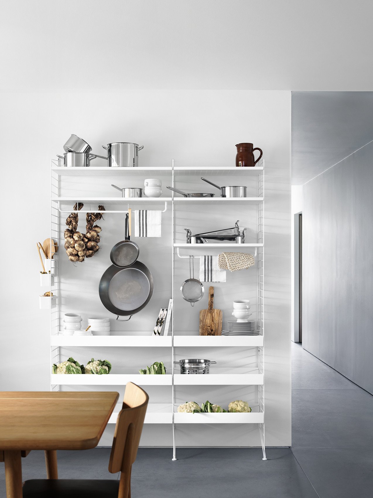 For the more spacious kitchen you can easily go for a floor mounted two-section combination. You will have all the functions necessary for a complete storage solution.