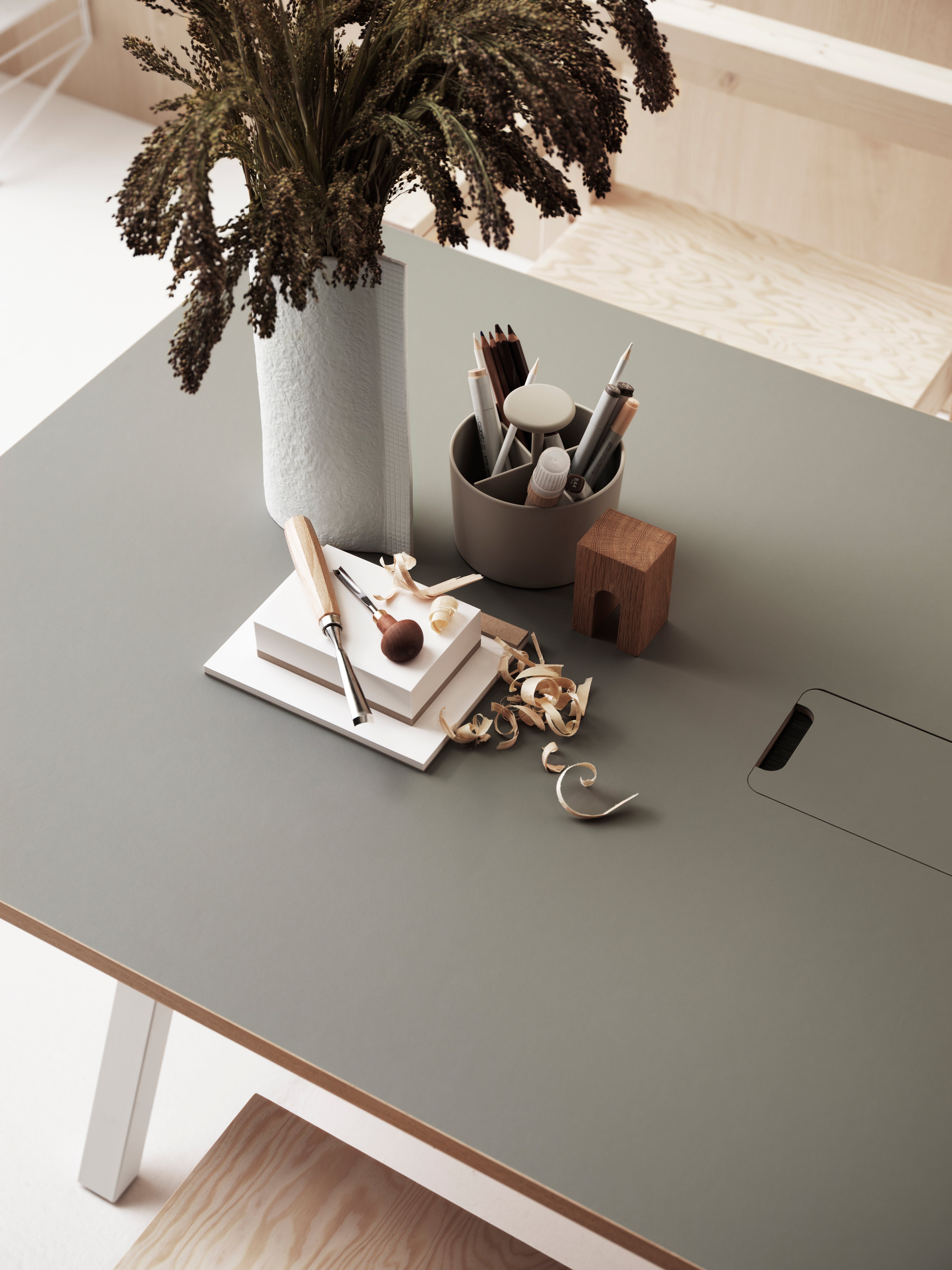rkspace-light-grey-linoleum-upclose-2_portrait.jpg