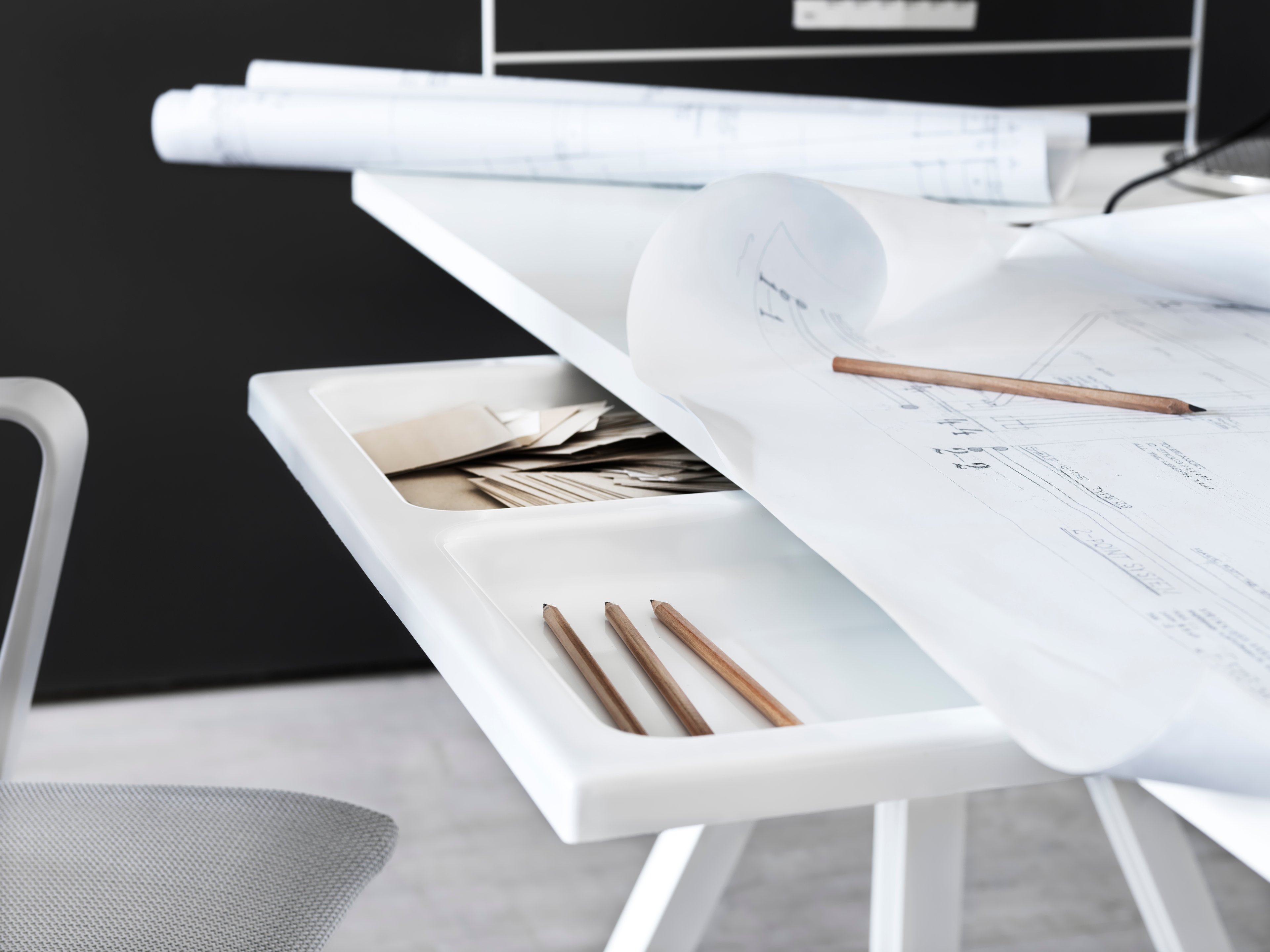 string-works-workspace-white-closeup_landscape.jpg